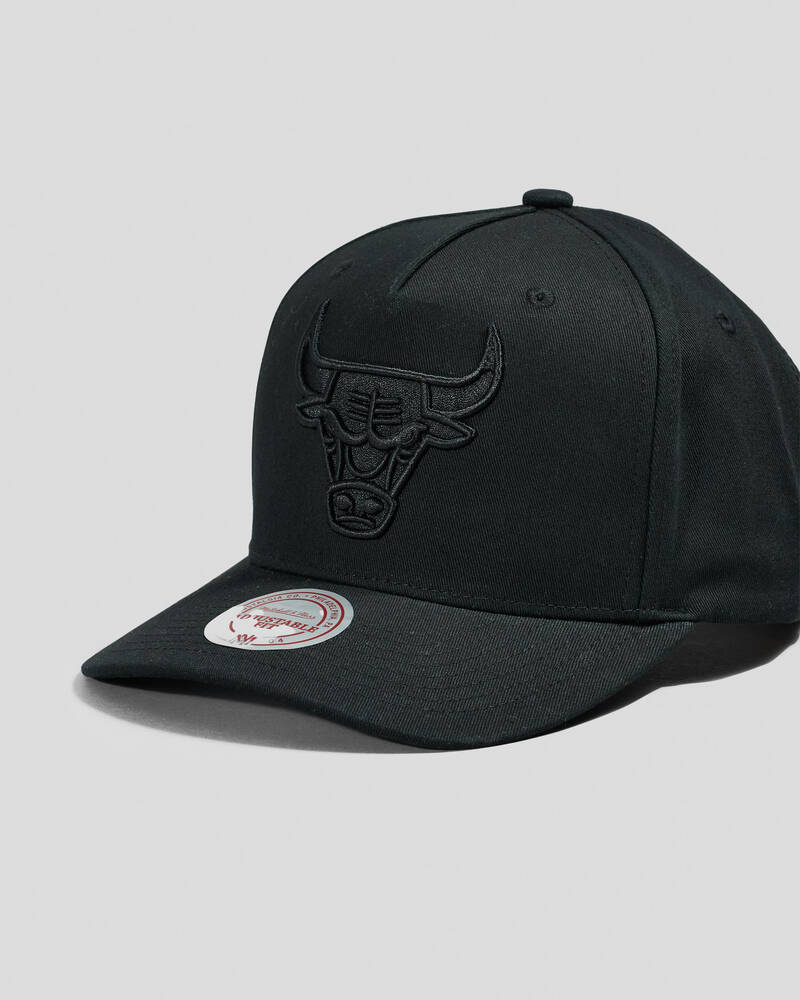 Mitchell & Ness Chicago Bulls Team Logo Snapback Cap for Mens