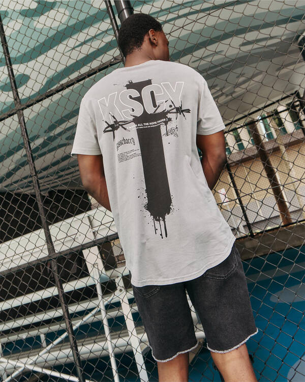 Kiss Chacey Zingify Dual Curved T-Shirt for Mens