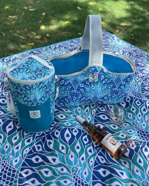 Get It Now Peacock Barrel Cooler Bag for Womens