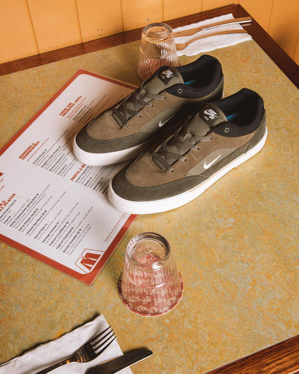 Nike Malor Shoes for Mens