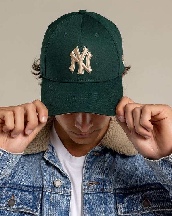 New Era New York Yankees 9Forty Snapback Cap for Mens