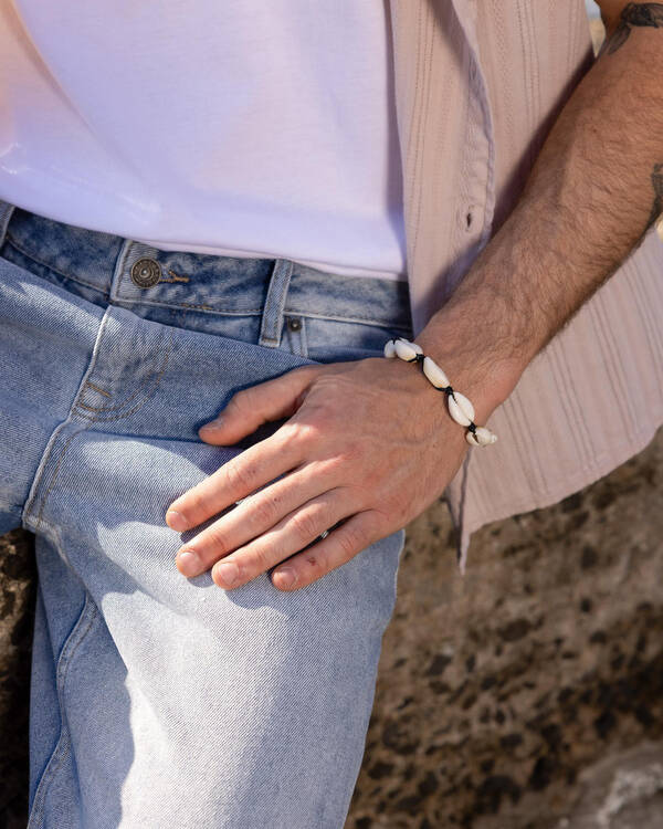 Classics 77 Cowrie Shell Bracelet for Mens