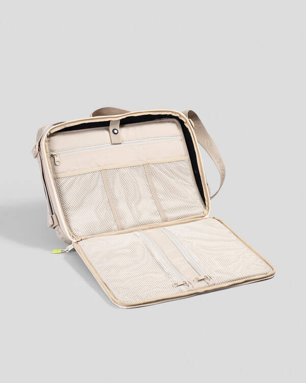 Rip Curl Weekend Travel Tech Case for Womens