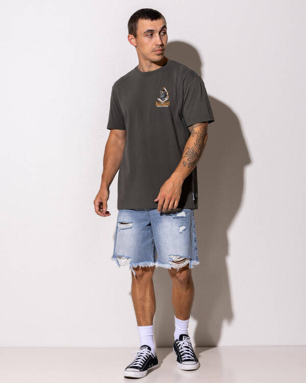 The Mad Hueys Captain Ship Faced T-Shirt for Mens