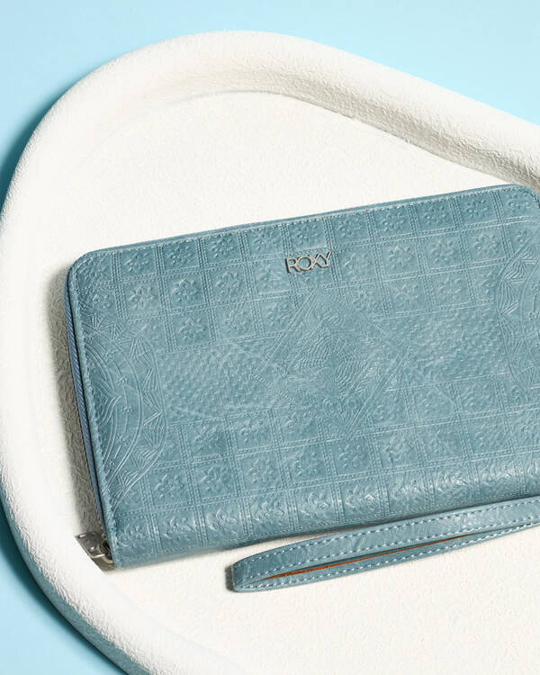 Roxy Magic Happens Travel Wallet for Womens