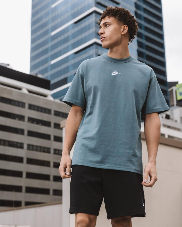 Loose Premium Essential T-Shirt