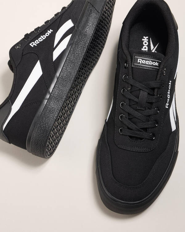 Reebok Court Advance Shoes for Mens