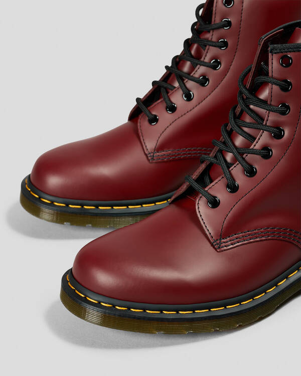 DR MARTENS 1460 8 Eye Boots for Mens