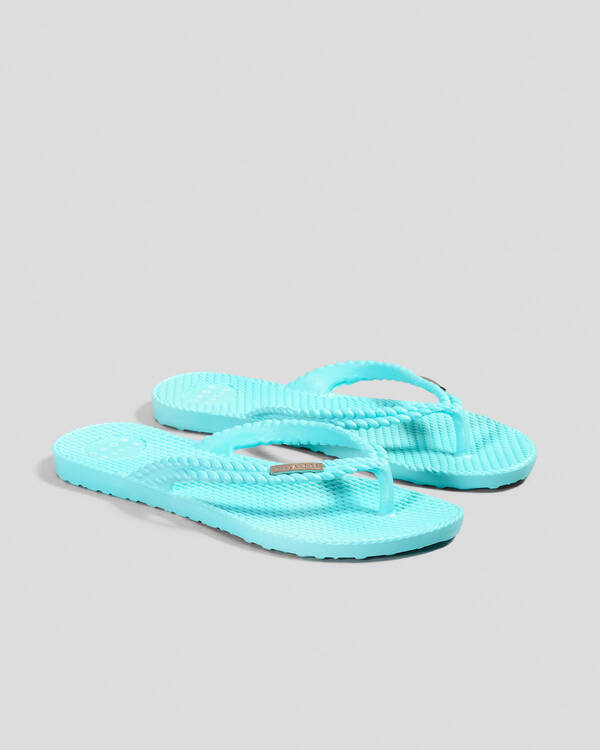 Kick Back Thongs