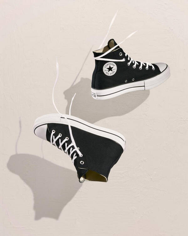 Converse Womens Chuck Taylor Hi-Top Platform Shoes for Womens
