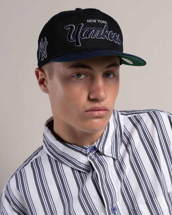 Forty Seven New York Yankees Hitch Snapback Cap for Mens