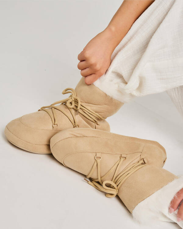 Mooloola Snowy Slipper Boots for Womens
