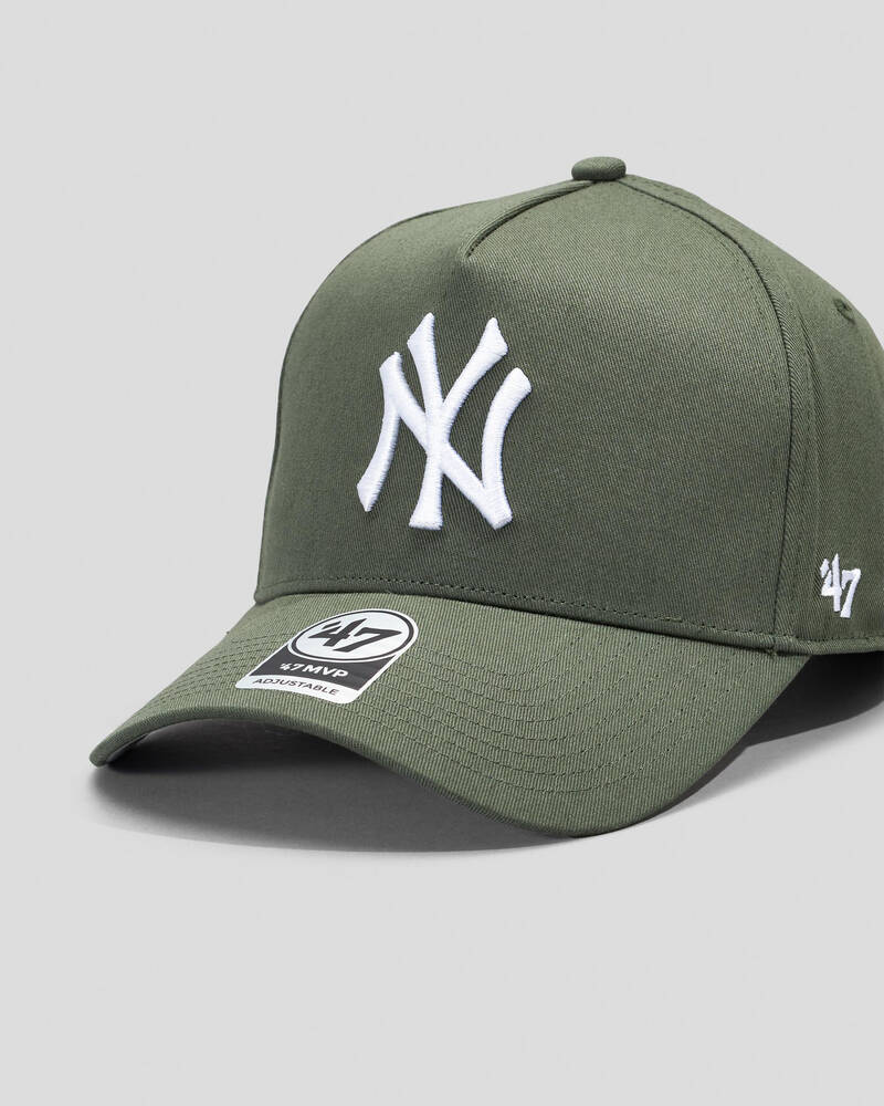 Forty Seven New York Yankees MVP DT Snapback Cap for Mens