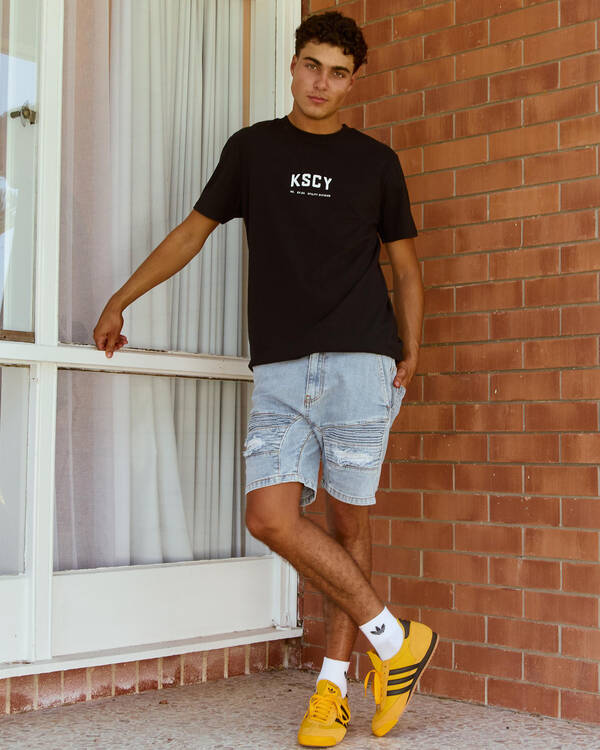 Kiss Chacey Pirton Dual Curved T-Shirt for Mens