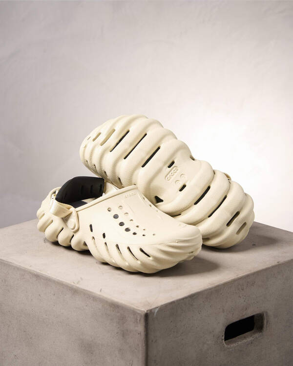 Crocs Echo Clogs for Unisex