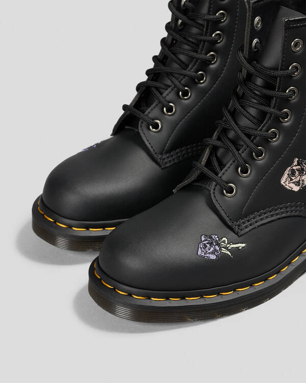 DR MARTENS 1460 Vonda 8 Eye Boot Black Genix Nappa for Mens