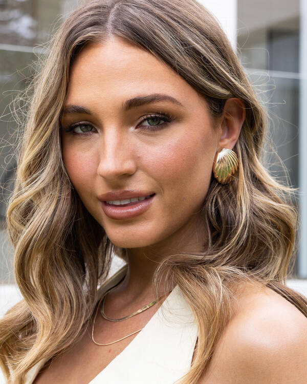 Karyn In LA Cammie Clam Earring Pack for Womens