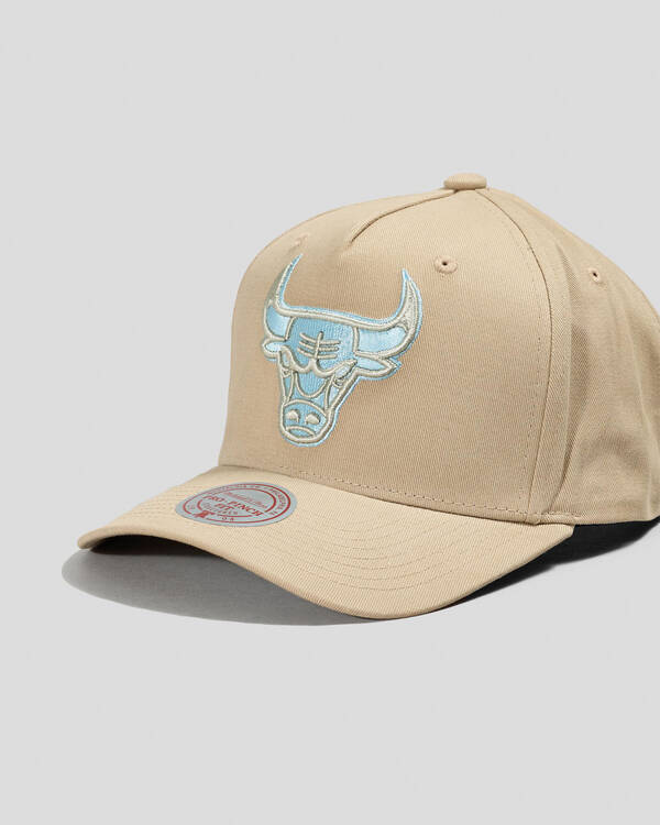 Mitchell & Ness Chicago Bulls Core Snapback Cap for Mens