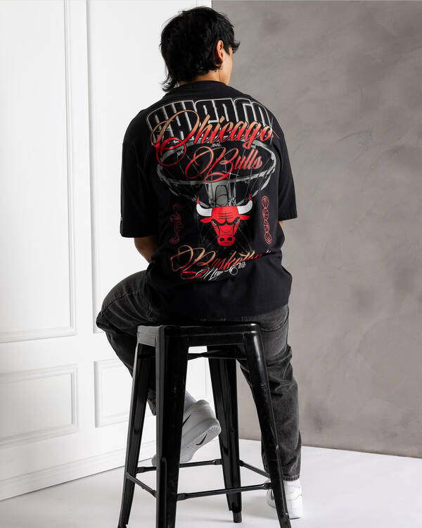 New Era Chicago Bulls Oversized Street T-Shirt for Mens