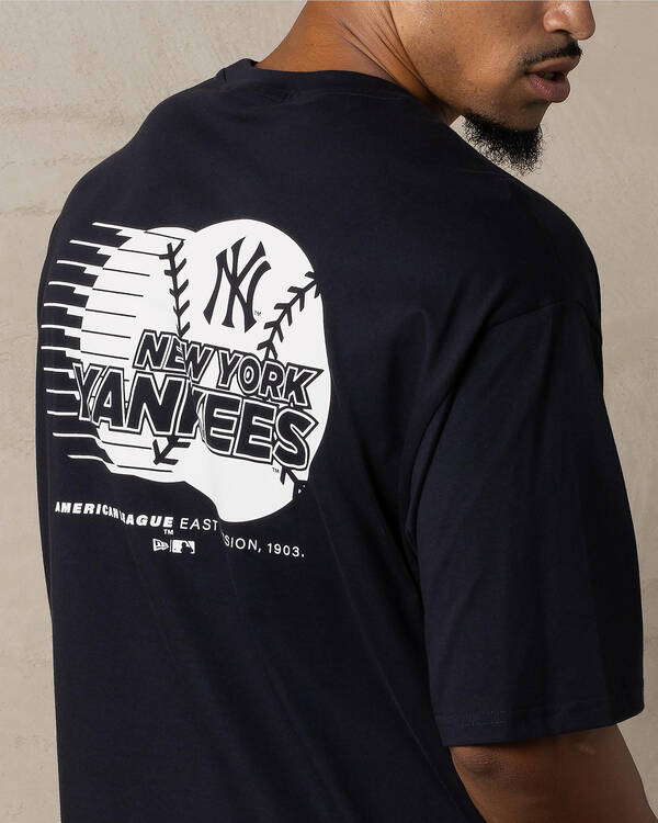 New Era New York Yankees Seasonal Oversized T-Shirt for Mens