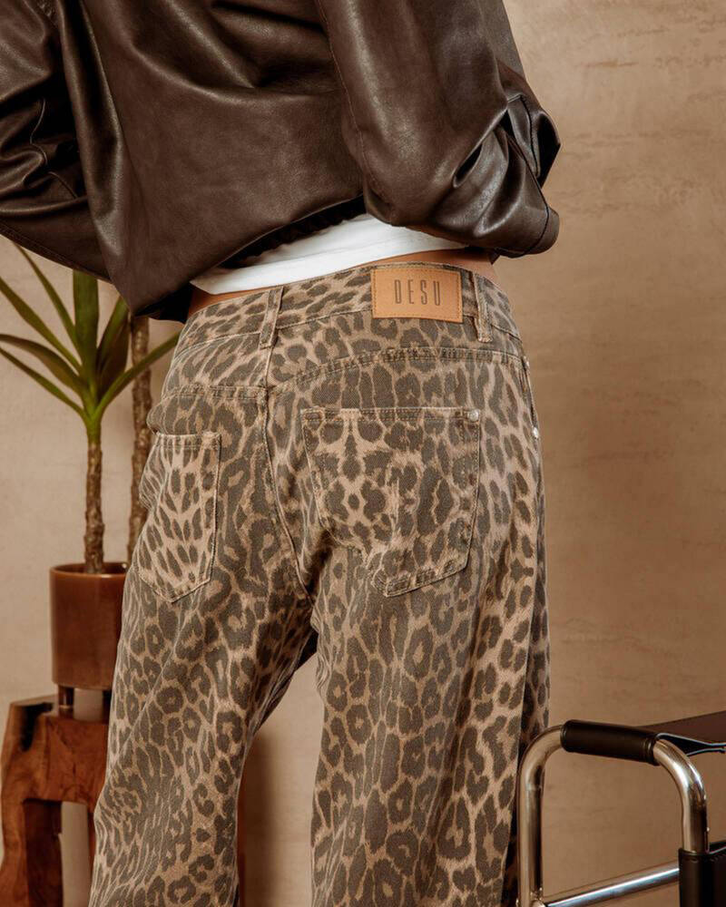DESU Wild Cat Straight Leg Jeans for Womens