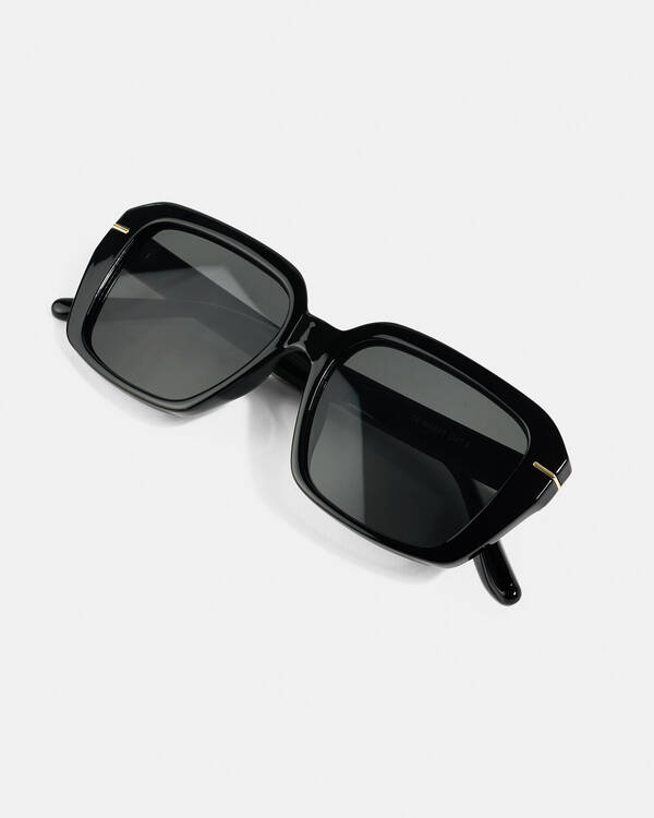Indie Eyewear Giovanna Sunglasses for Womens