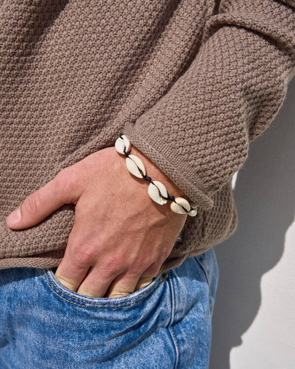 Classics 77 Cowrie Shell Bracelet for Mens