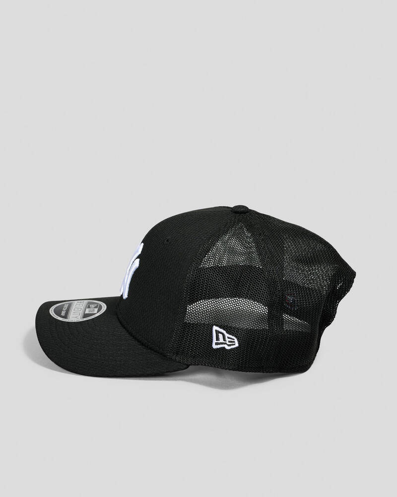 New Era New York Yankees 9Seventy Trucker Cap for Mens