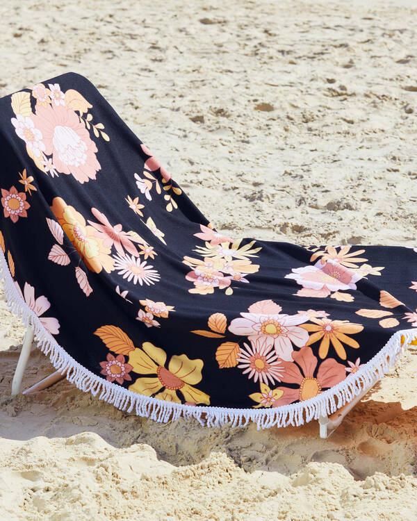 Kaiami Delia Round Towel for Womens