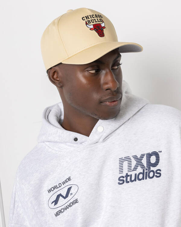 Mitchell & Ness Chicago Bulls Pro Pinch Snapback Cap for Mens