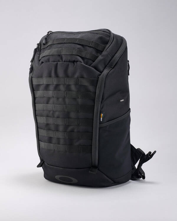 Oakley Urban Path RC 20L Backpack for Mens