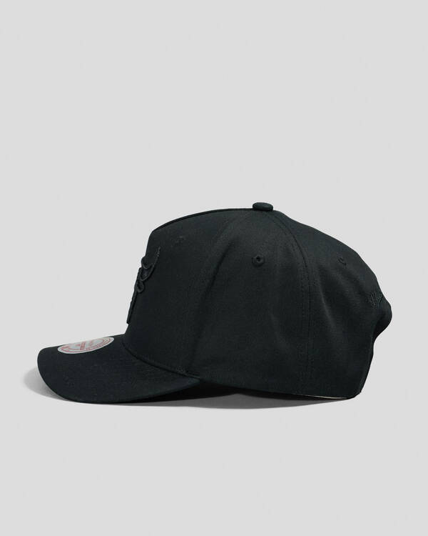 Mitchell & Ness Chicago Bulls Team Logo Snapback Cap for Mens