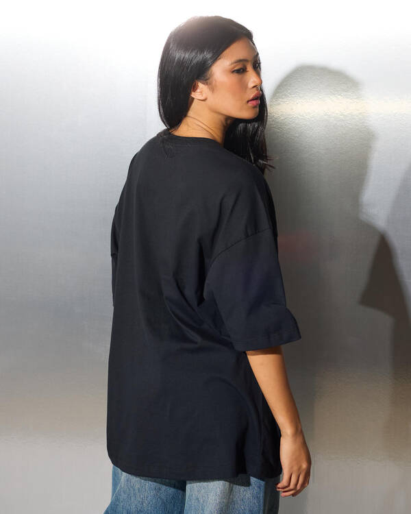 Nike Classic Oversized ST6 T-Shirt for Womens