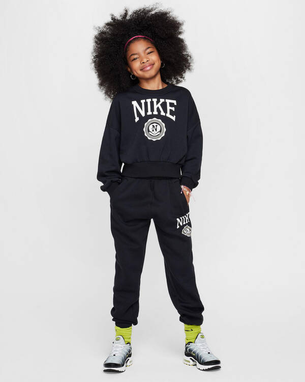 Nike Girls' Club Fleece GX Star Boxy Sweatshirt for Womens