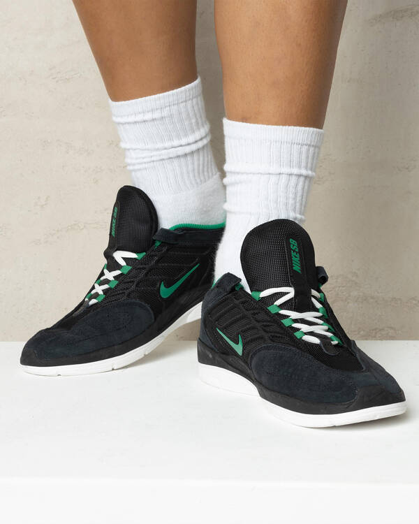 Nike Vertebrae Shoes for Mens