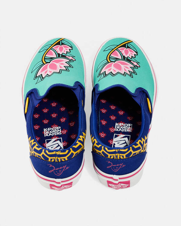 Vans Kids' KPop Demon Hunters Classic Slip-On Shoes for Unisex
