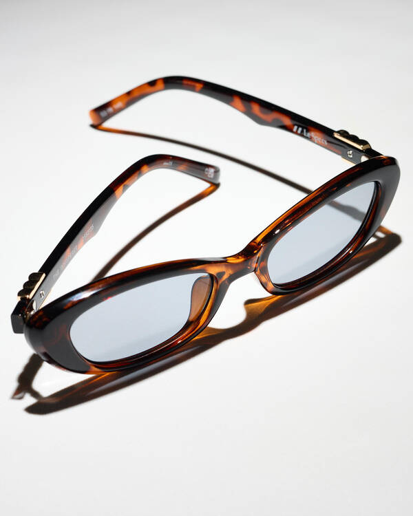 Le Specs The Whisperer Sunglasses for Womens