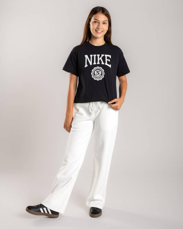 Nike Girls' Sportswear Graphic Star T-Shirt for Womens