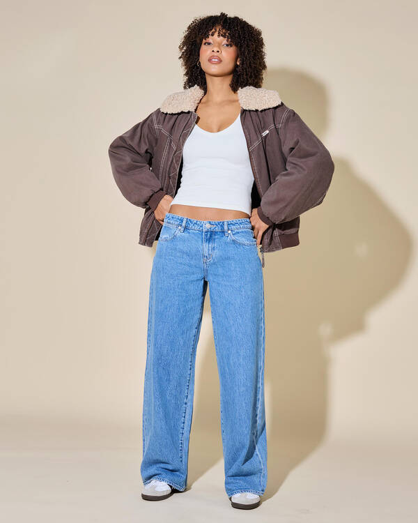 Wrangler Low Farrah Super Baggy Jeans for Womens