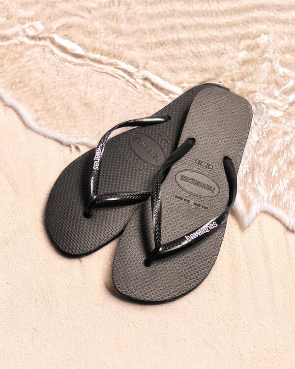 Havaianas Slim Rubber Logo Thongs for Womens