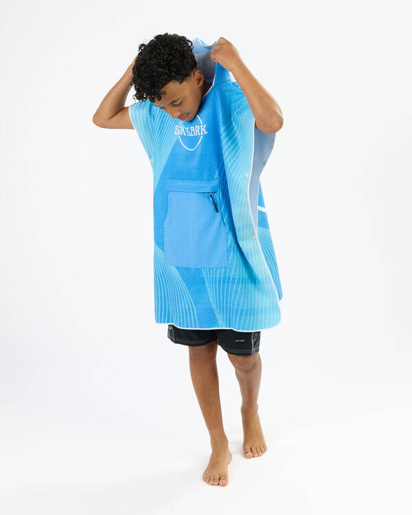 Skylark Boys' Echo Hooded Towel for Mens