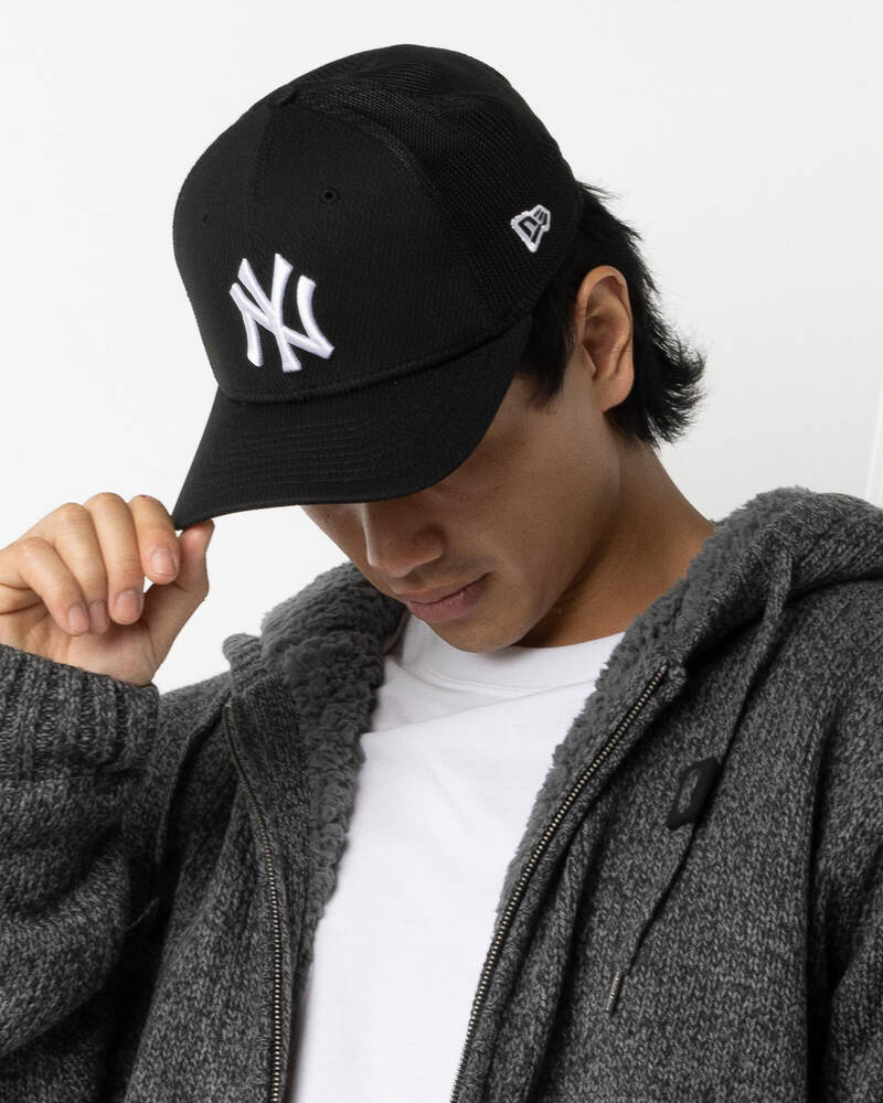 New Era New York Yankees 9Seventy Trucker Cap for Mens