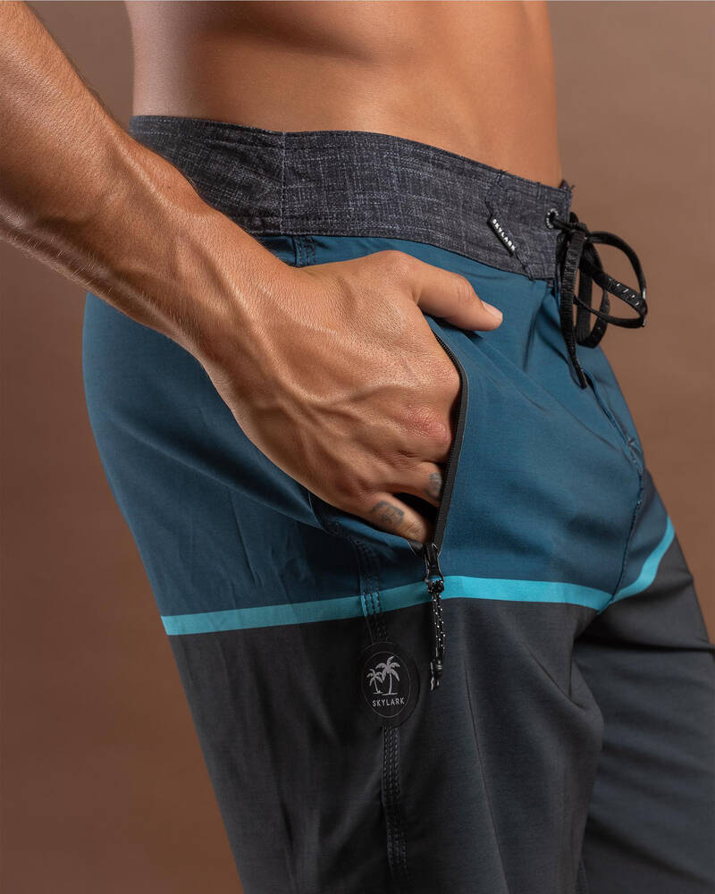 Skylark Beeline Board Shorts for Mens