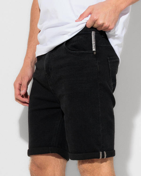 Confine Walk Shorts