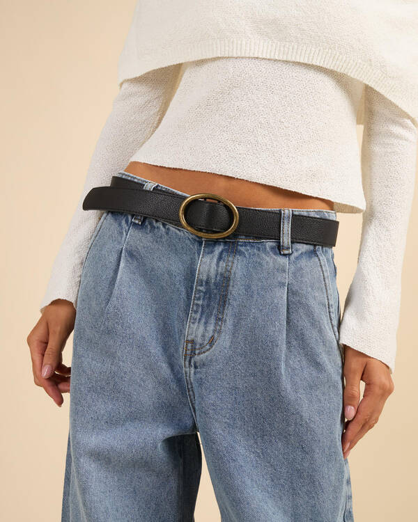 Angela Belt
