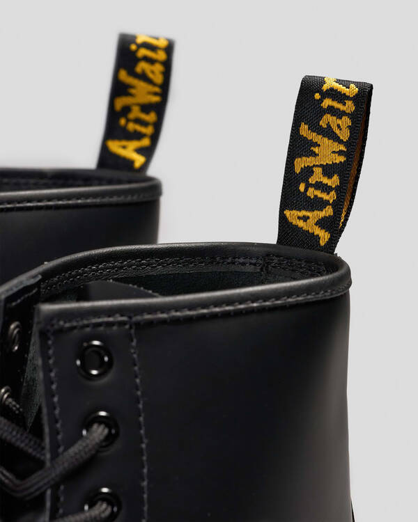 DR MARTENS 1460 Boots for Unisex